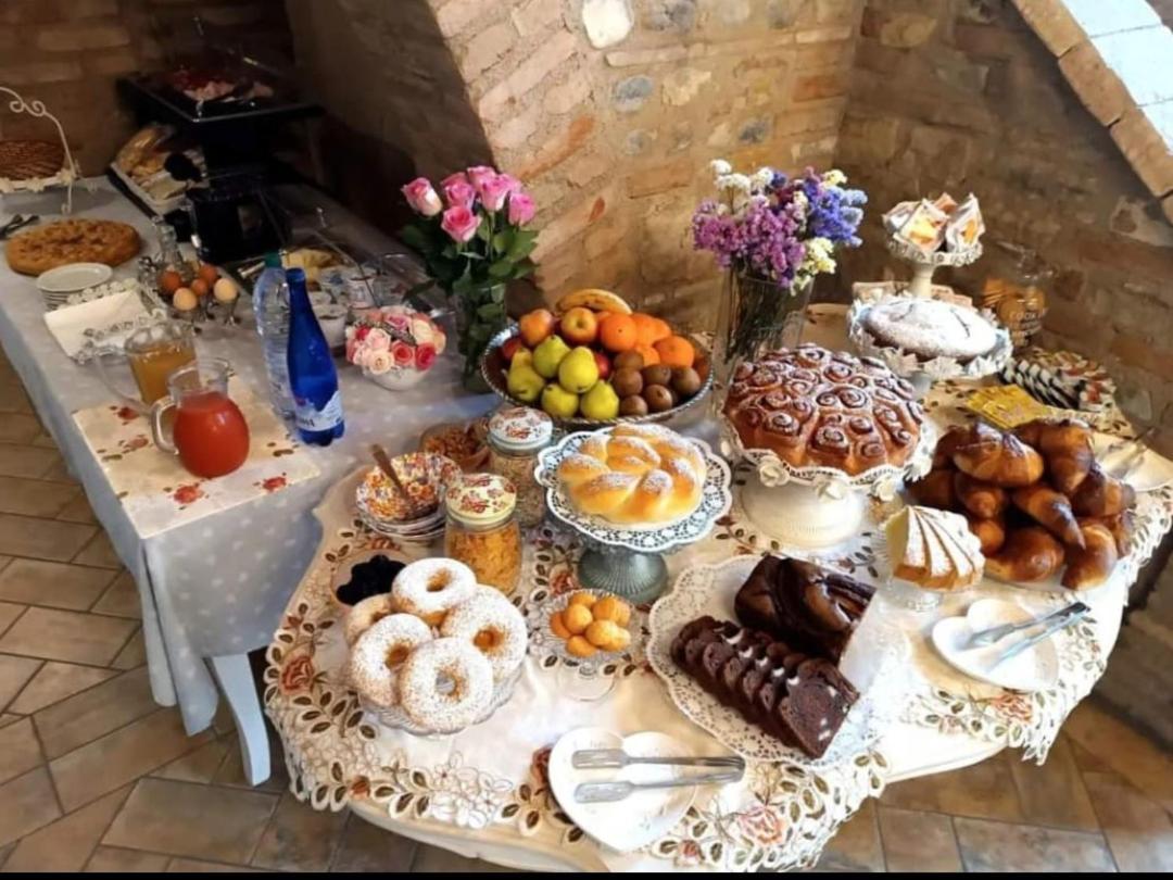 Agriturismo Le Fontanelle Da Valente Montichiari Eksteriør billede