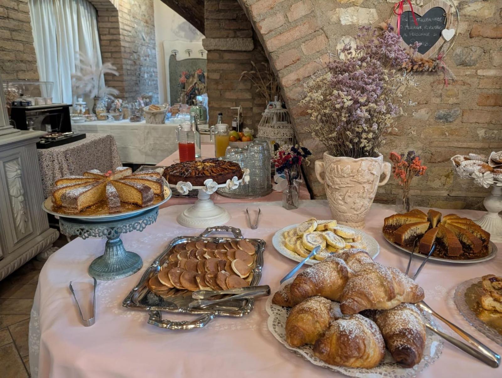 Agriturismo Le Fontanelle Da Valente Montichiari Eksteriør billede